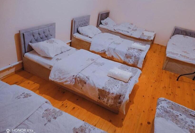 패밀리 룸 공용 욕실, Minor Hostel Bukhara