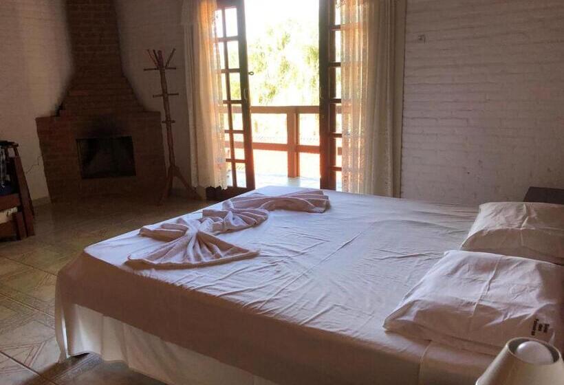 샬레, Pousada Solar Dos Sonhos