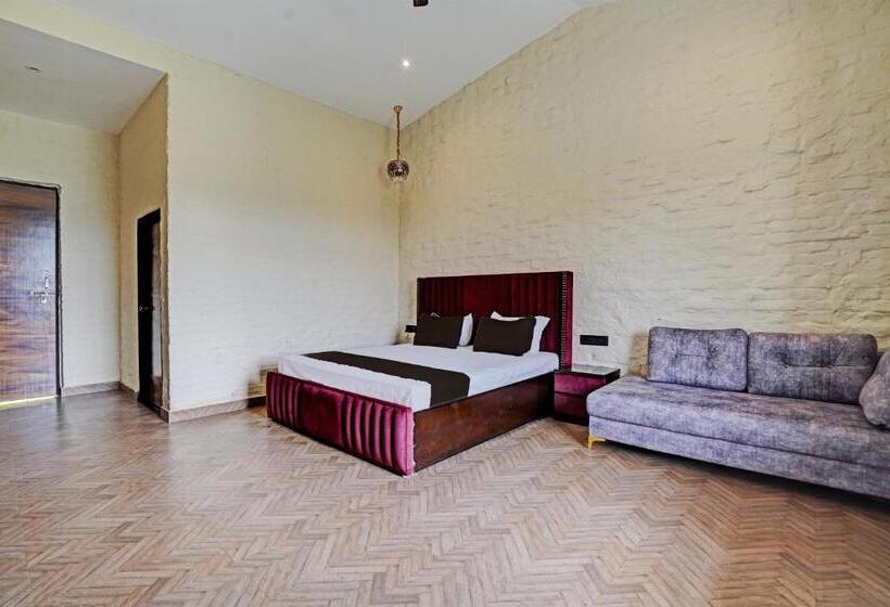 Трехместный Номер Классика, Flagship Govind Dham Hotel And Resort