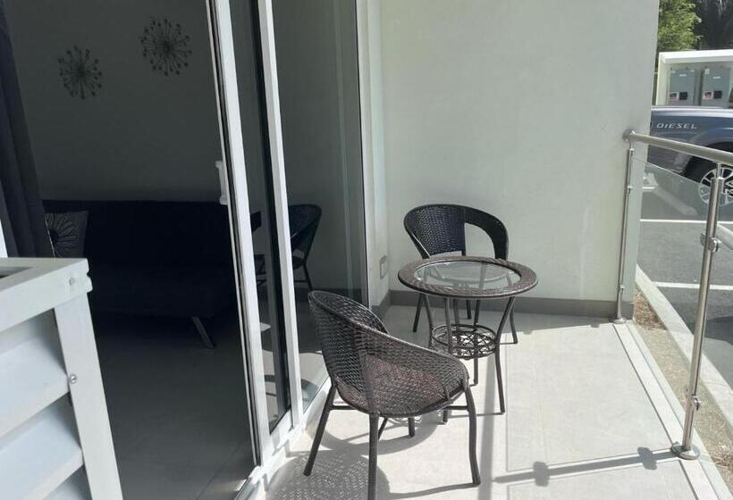 Апартаменты 1 Спальня с Балконом, Leona Renting By Punta Leona