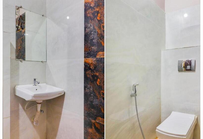 اتاق کلاسیک سه تخته, Collection O Hotel Fort Inn