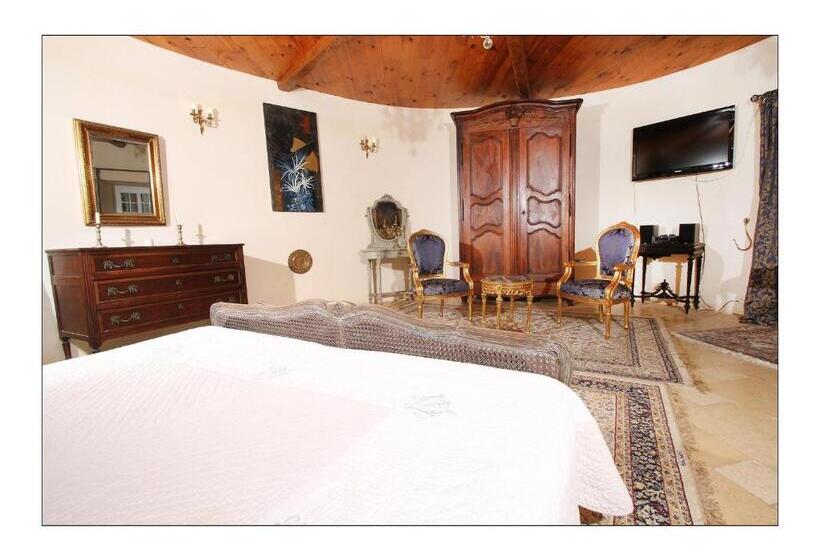 Номер Комфорт, Chateau De Mauras
