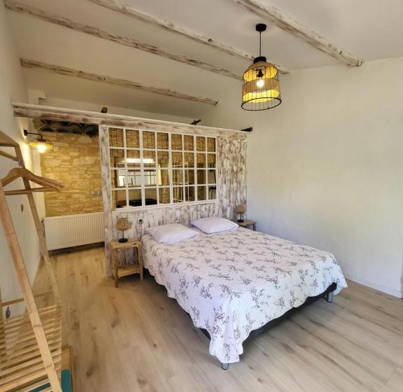 Номер Стандарт, Studios Et Chambre La Sauvasse