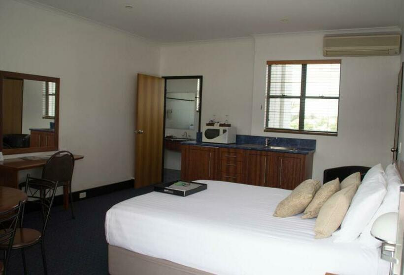 스탠다드 스튜디오, Gladstone Capricorn Apartments