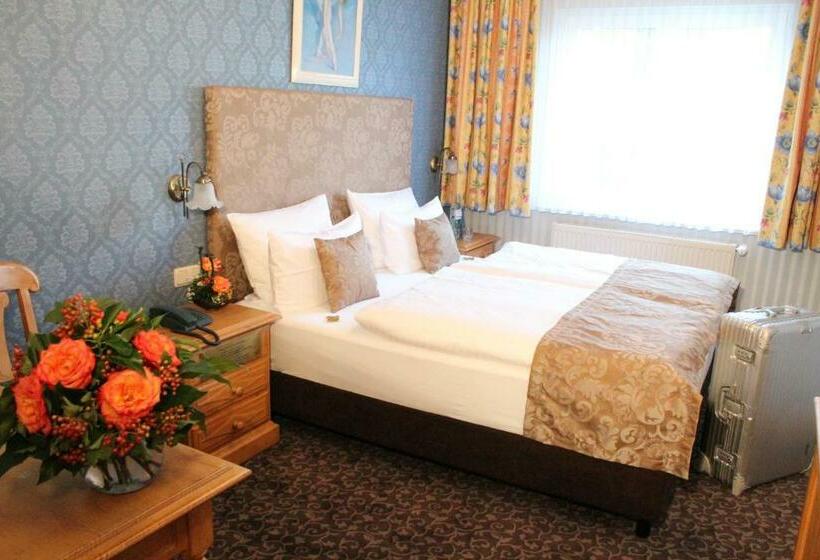Трехместный Номер Классика, Linther Hof
