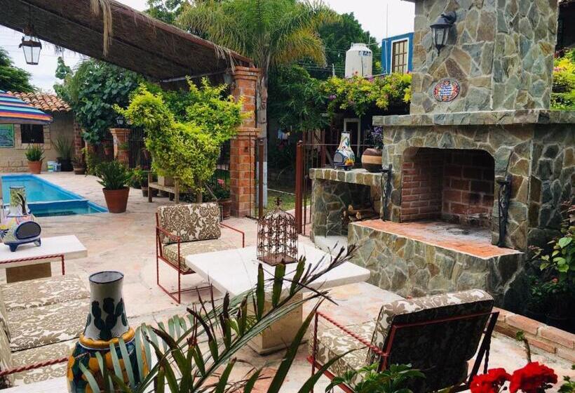 プールビュースタンダードルーム, Posada Rancho Los Laureles
