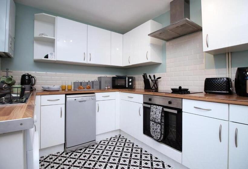Дом 1 Спальня, Cohost Partners: Perfect Retreat In Bristol