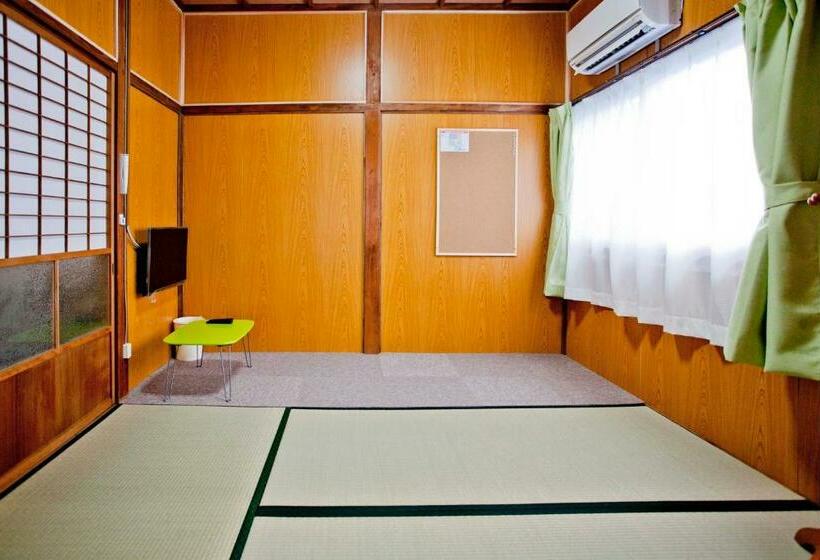 Номер Стандарт Индивидуальный Совместная Ванная, Dormitory Sandanya Guest House