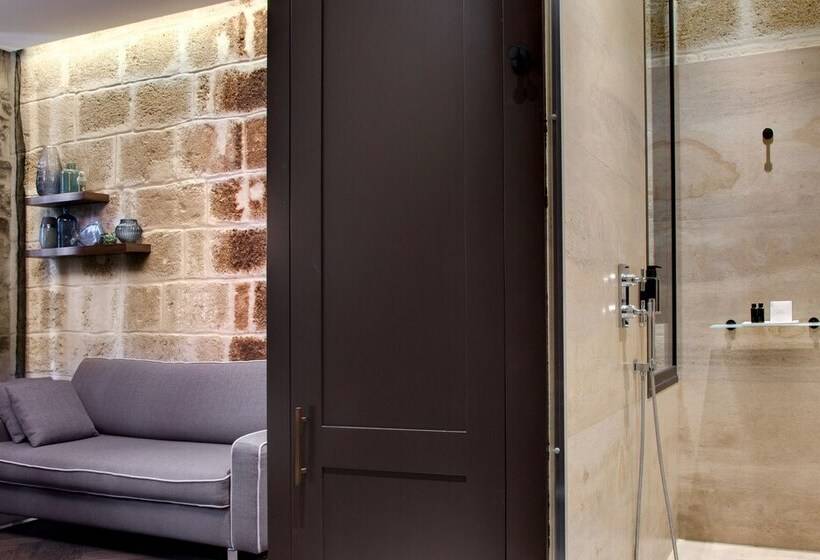 سوییت جونیور, Boutique Hôtel Des Remparts & Spa