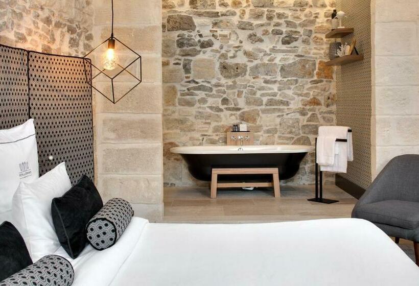 سوییت, Boutique Hôtel Des Remparts & Spa