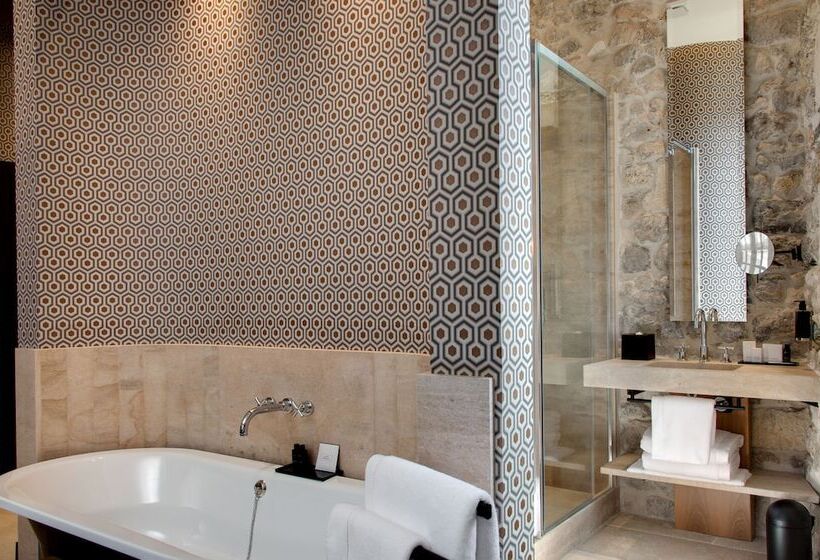 اتاق پرمیوم, Boutique Hôtel Des Remparts & Spa
