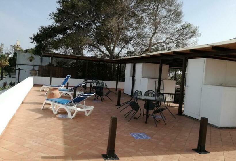 استودیو استاندارد با چشم‌انداز, Pedra Residence