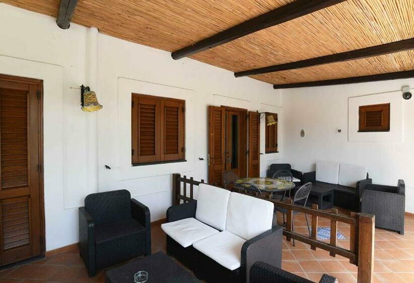 استودیوی استاندارد, Pedra Residence