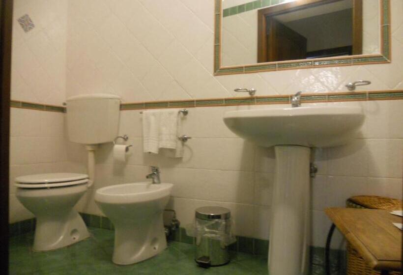 استودیوی استاندارد, Pedra Residence