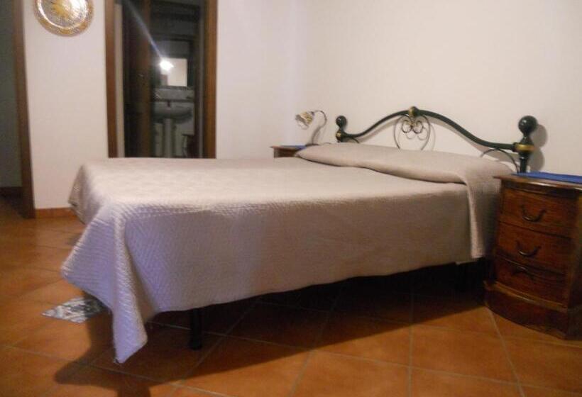استودیوی استاندارد, Pedra Residence