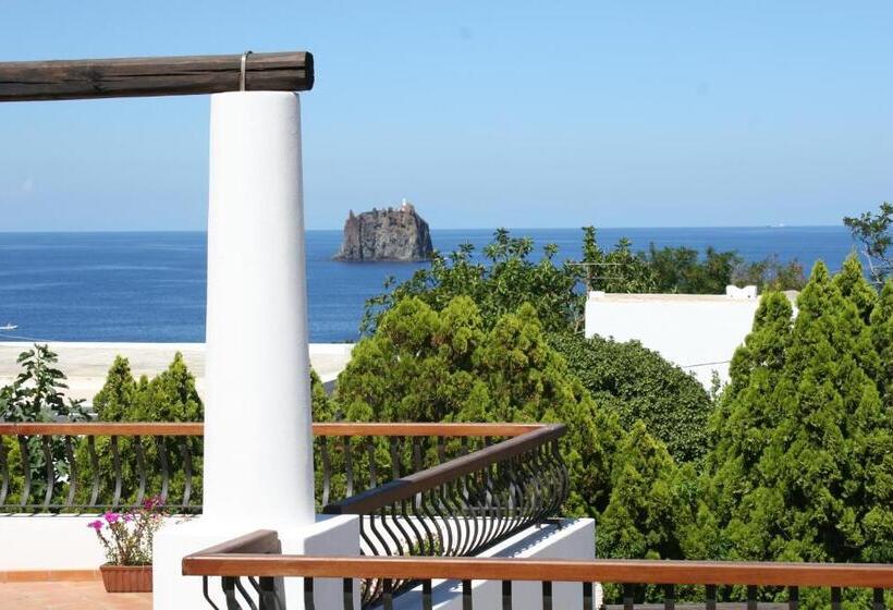 استودیوی استاندارد با چشم‌انداز دریا, Pedra Residence
