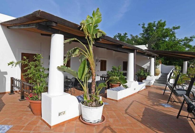 استودیوی استاندارد با چشم‌انداز دریا, Pedra Residence
