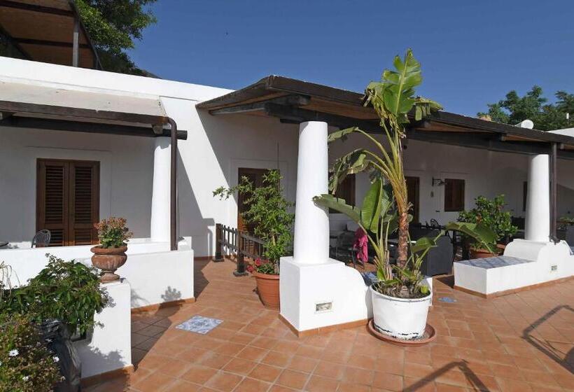 استودیوی استاندارد با چشم‌انداز دریا, Pedra Residence