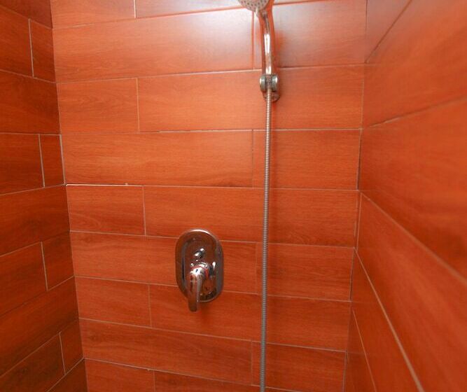 Номер Deluxe Вид на Город, Beacon Beach Hotel Negombo