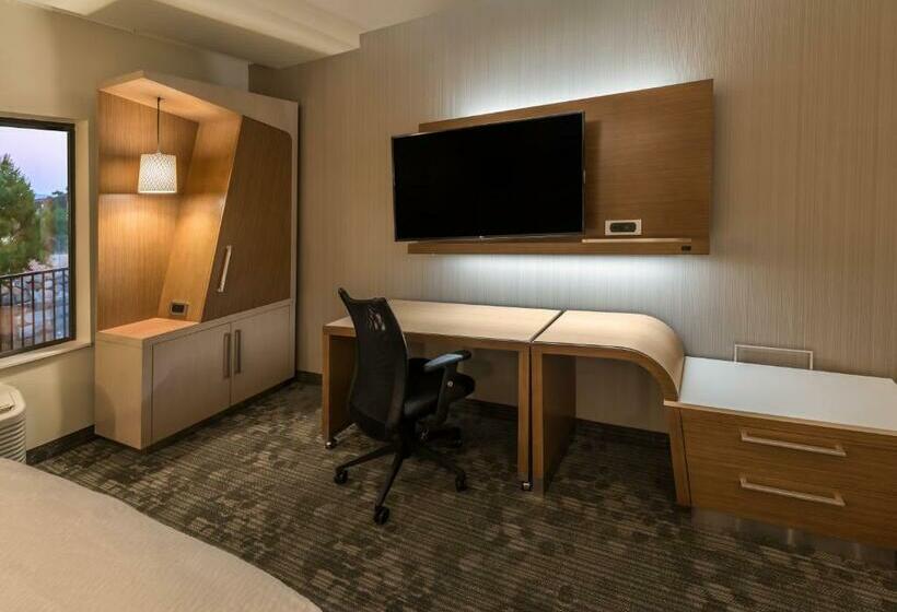 اتاق استاندارد با تخت بزرگ, Courtyard By Marriott Reno Downtown/riverfront