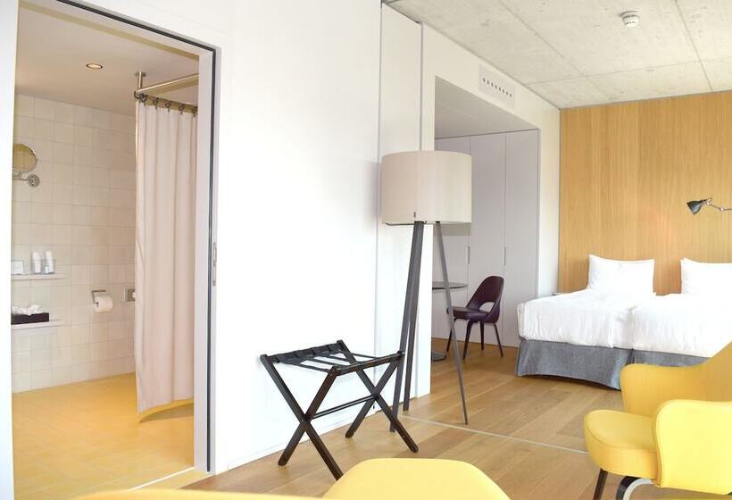 استودیوی استاندارد, Placid Hotel Design & Lifestyle Zurich