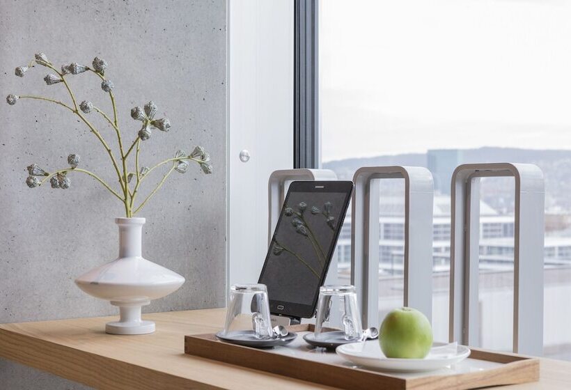 سوییت جونیور, Placid Hotel Design & Lifestyle Zurich