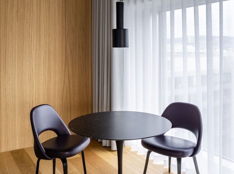 سوییت جونیور, Placid Hotel Design & Lifestyle Zurich