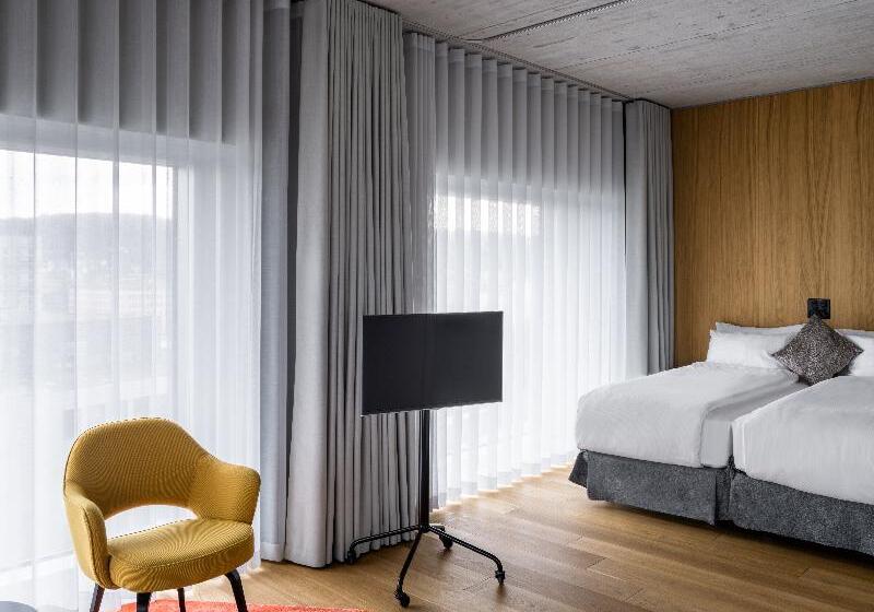 سوییت جونیور, Placid Hotel Design & Lifestyle Zurich