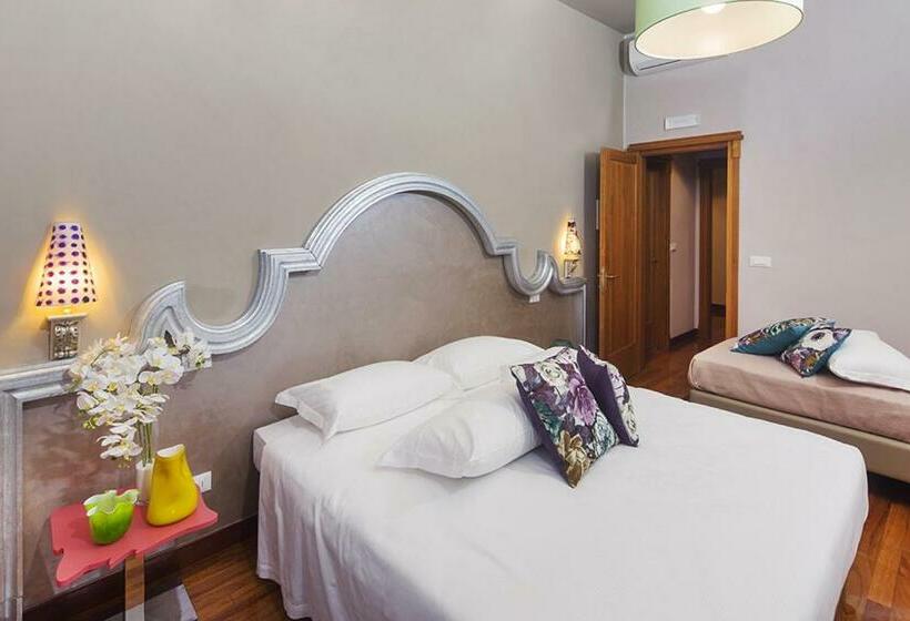 اتاق استاندارد سه نفره, Locanda Al Volo Tommaseo