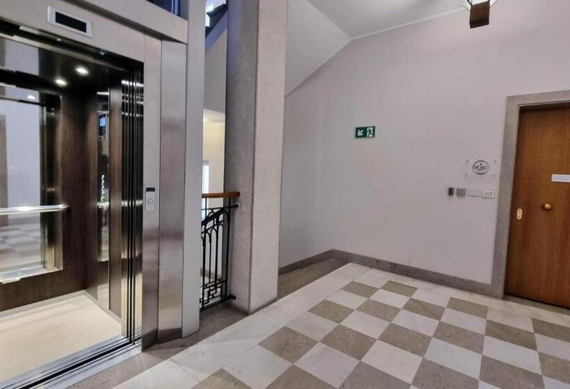 اتاق استاندارد سه نفره, Locanda Al Volo Tommaseo