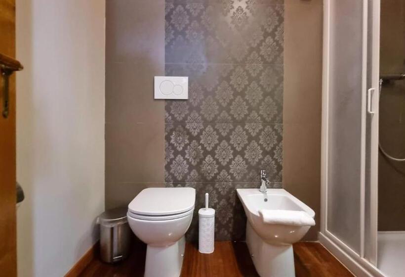 اتاق سوپریور سه تخته, Locanda Al Volo Tommaseo