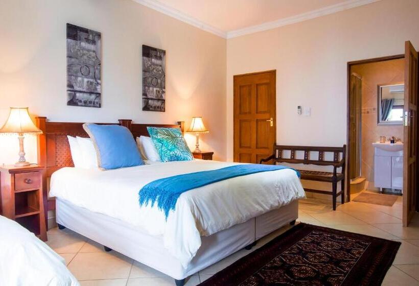 Quarto Triplo Estandar, Turtle Bay Lodge