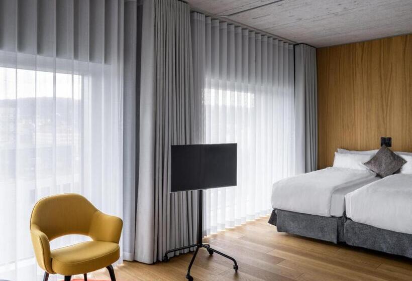 استودیوی استاندارد, Placid Hotel Design & Lifestyle Zurich