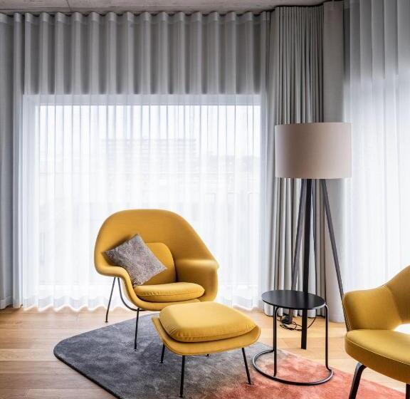 استودیوی استاندارد, Placid Hotel Design & Lifestyle Zurich
