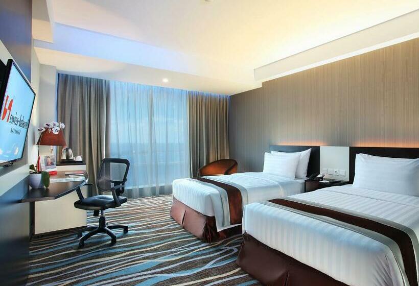 디럭스 룸 바다 전망, Swiss Belhotel Makassar