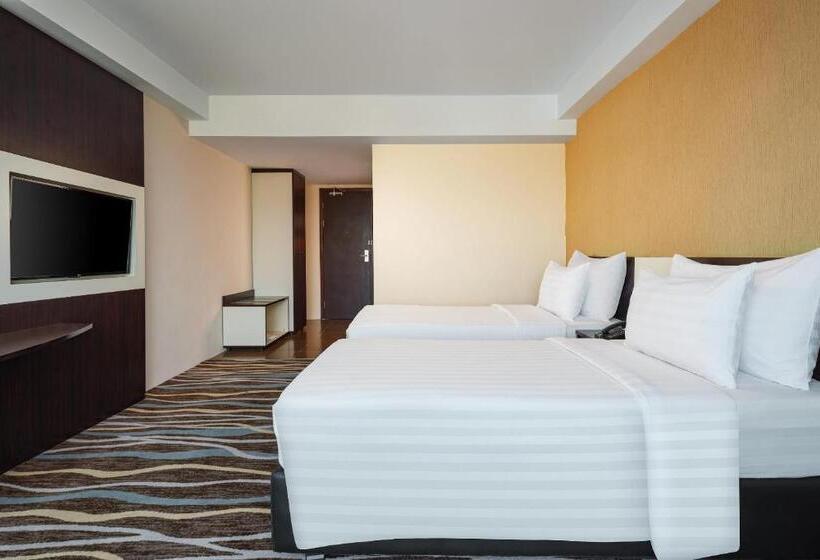 디럭스 룸, Swiss Belhotel Makassar