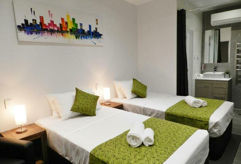 Номер Стандарт, Copper City Motel