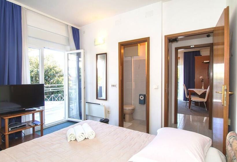 Номер Economy, Beachfront Villa Mediteran
