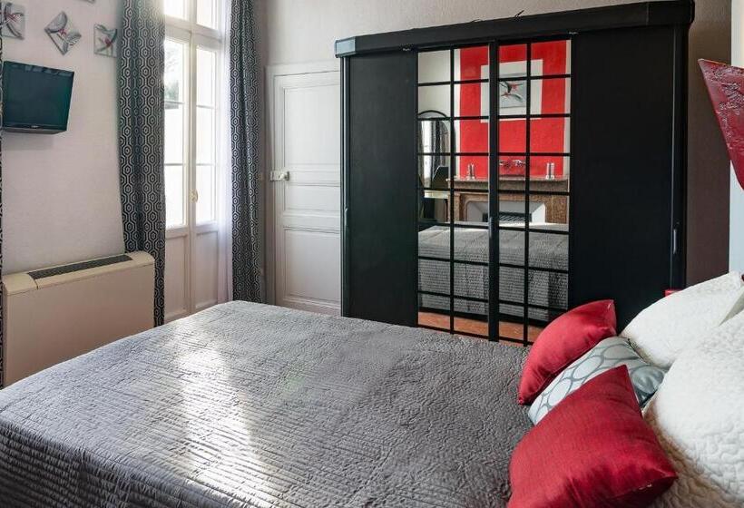 اتاق استاندارد با چشم‌انداز دریا, B&b Le Logis Du Mas