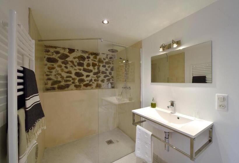 غرفة قياسية مزوَّدة بتراس, B&b Villa Du Roc Fleuri
