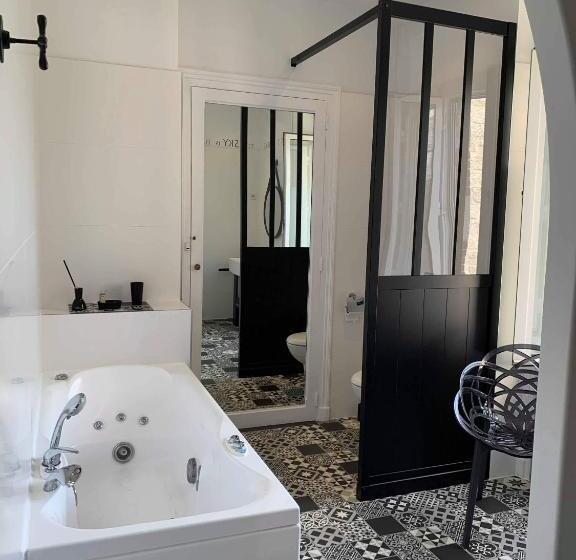 Номер Deluxe с Балконом, La Villa Côté Cour