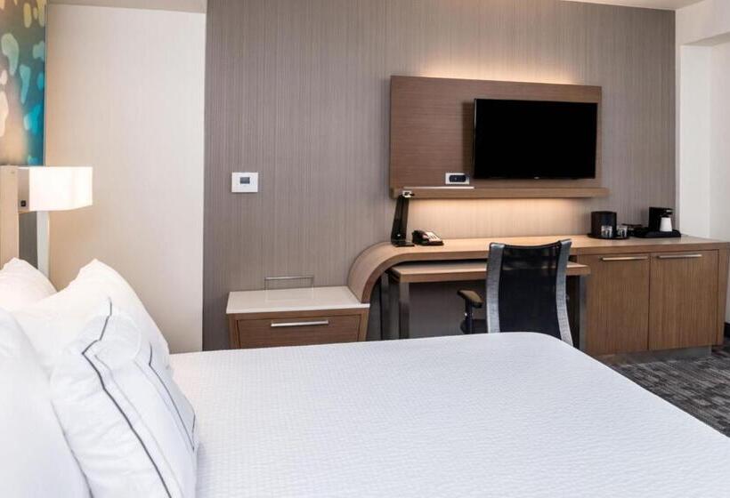 Стандартный Номер Кровать Кинг, Courtyard By Marriott Detroit Farmington