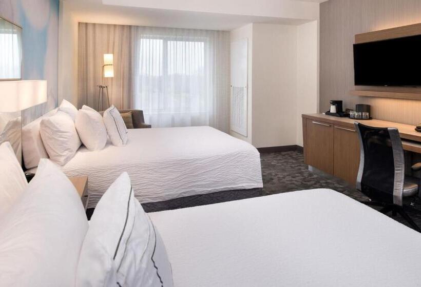 Люкс, Courtyard By Marriott Detroit Farmington