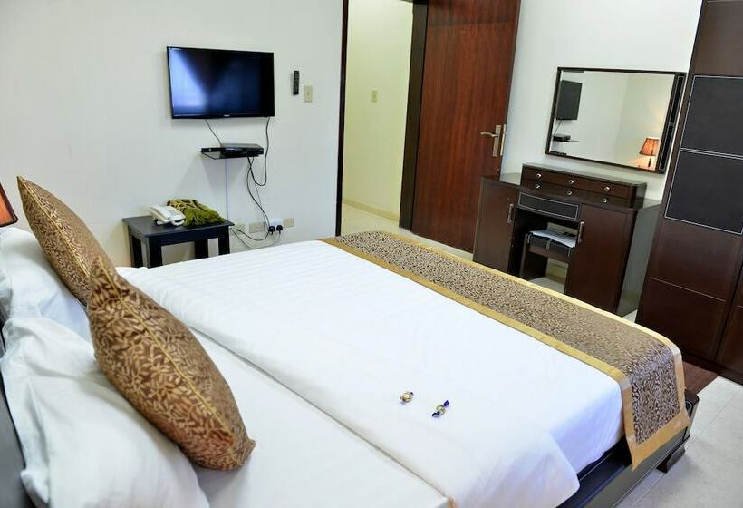 Студия Стандарт, Four Seasons Hotel Apartments