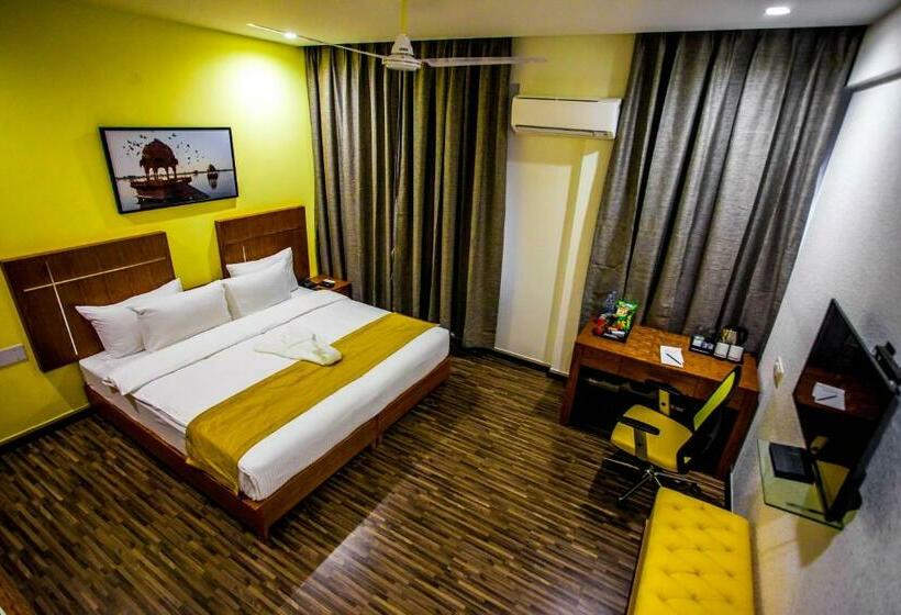 Quarto Superior, Northern Suites E Block
