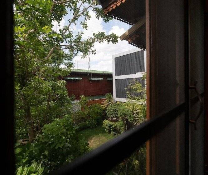Трехместный Номер Superior Вид на Сад, Sukhothai Garden