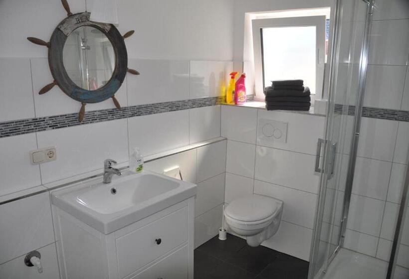 Апартаменты 2 Спальни, & Ferienunterkünfte Hus Seeblick