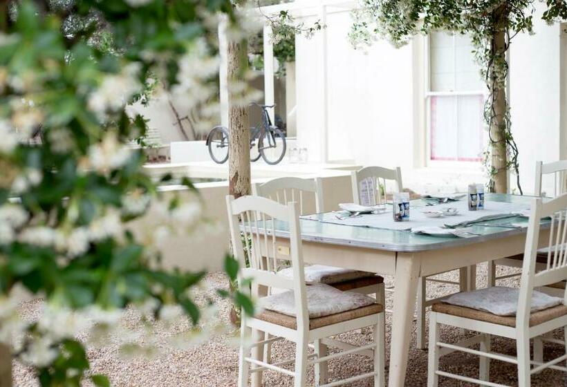 Люкс, Prince Albert Country Stay
