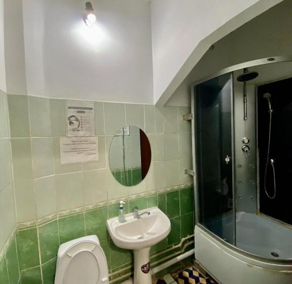 غرفة قياسية حمام مشترك, Esentai Hostel