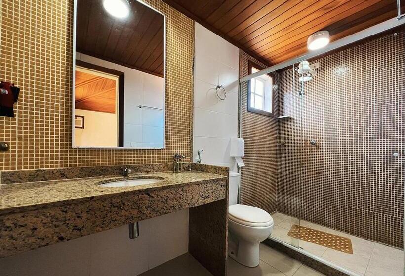 Quarto Triplo Estandar, Pousada Lua Cheia